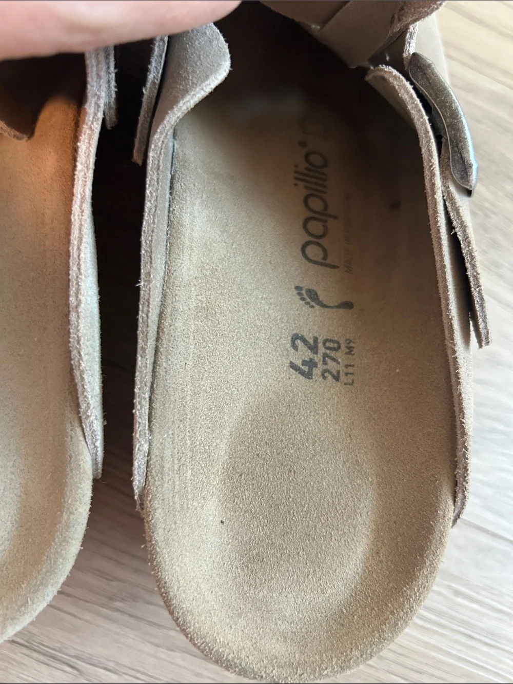 N/A anatomically shaped
